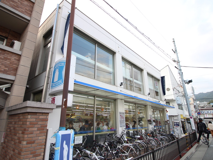 コンビニ　ローソン（コンビニ）まで210m