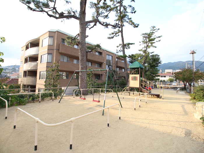 公園　月若（公園）まで340m