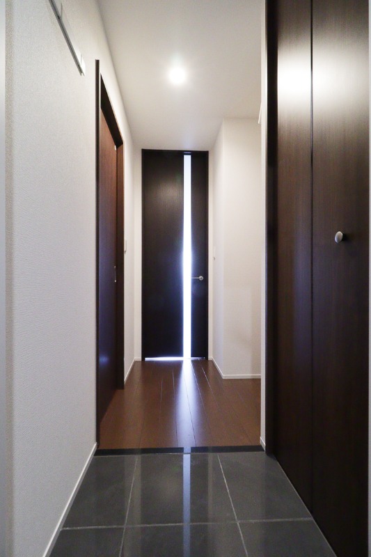 玄関　図面と現状に相違がある場合には現状を優先