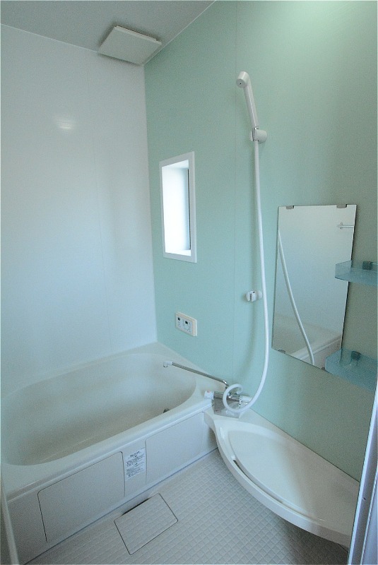 バス・シャワールーム　追炊き機能付き風呂