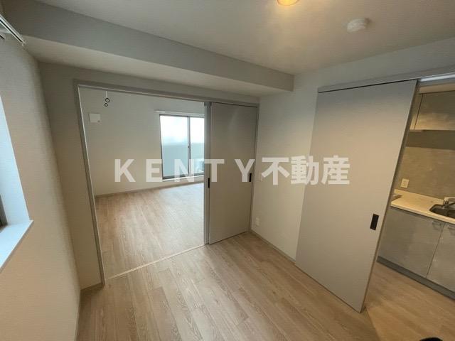 その他部屋・スペース　落ち着いて過ごせるお部屋なので、寝室にいかがでしょうか