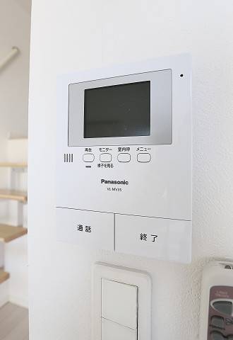 セキュリティ　モニター付きインターホンで安心です。