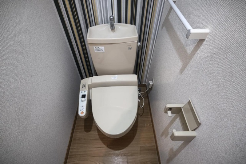 トイレ　同物件別部屋イメージ