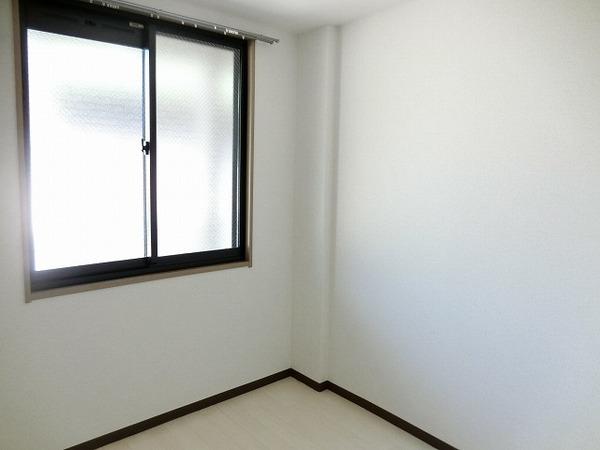 その他部屋・スペース　明るい洋室！