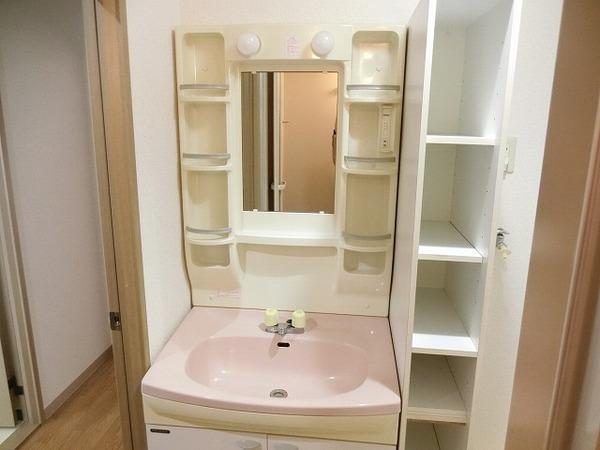 洗面設備　独立洗面台！