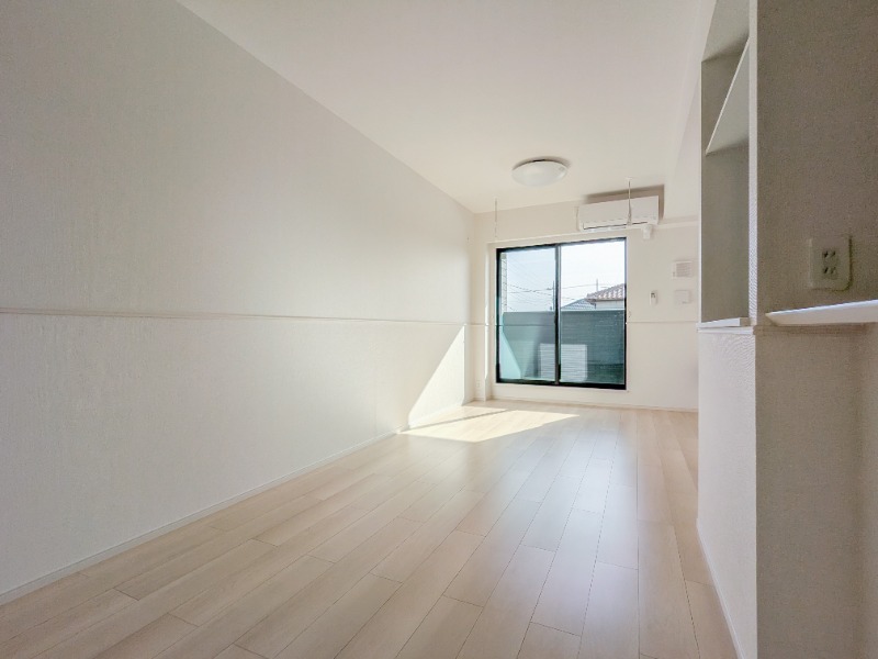 居室・リビング　図面と現状に相違がある場合には現状を優先