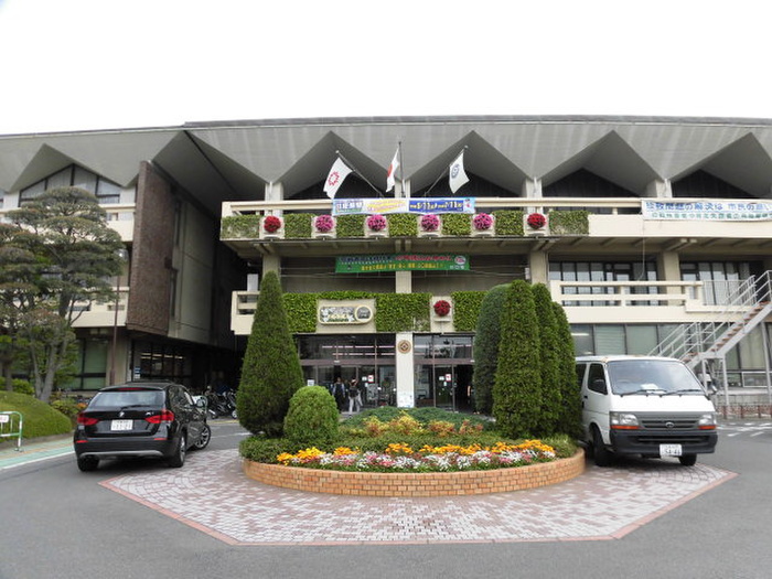 役所　市役所（役所）まで607m