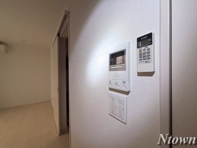 セキュリティ　モニター付きインターホンです。