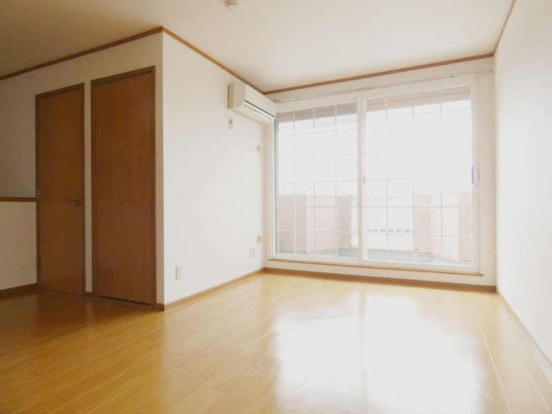 居室・リビング　図面と現状に相違がある場合には現状を優先