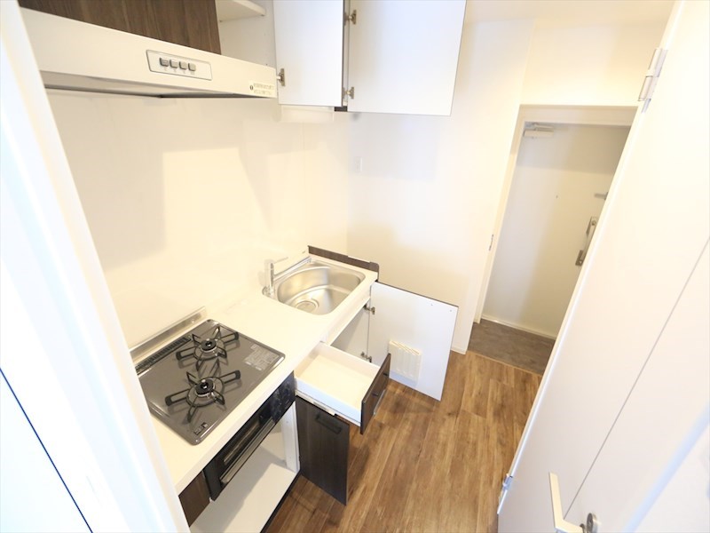 キッチン　システムキッチン（ガス2口コンロ・グリル付）