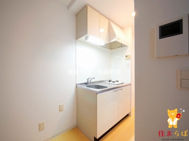 キッチン　「ただの部屋探しじゃない。“あなたの暮らし”探しです。」