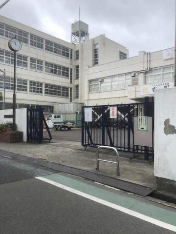 中学校　吹田市立第一中学校（中学校）まで418m