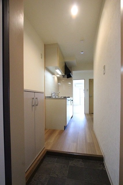 玄関　同物件別号室の写真