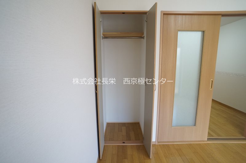 収納　※同タイプ101号室の写真です★（実際のお部屋とは異なります