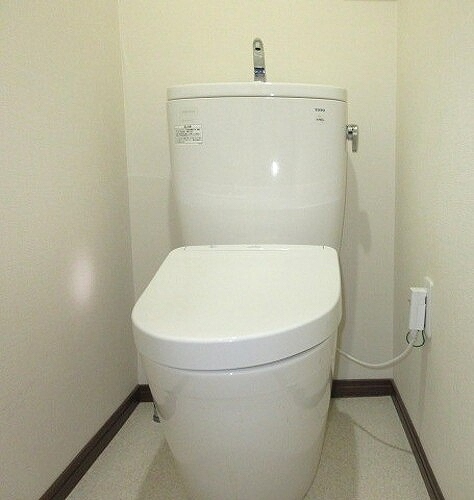 トイレ　トイレ（内装前）