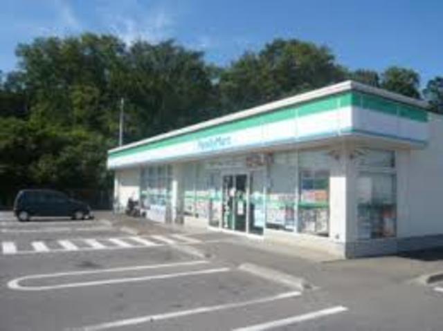 コンビニ　ファミリーマート坂東辺田店（コンビニ）まで871m