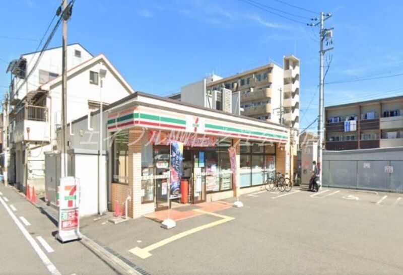 コンビニ　セブンイレブン大阪沢之町2丁目店（コンビニ）まで208m