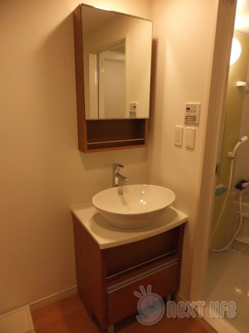 洗面設備　リブリセレッシャルアースの洗面台