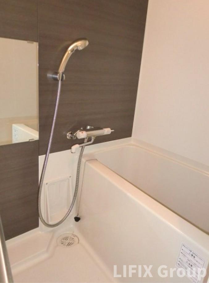 バス・シャワールーム　風呂