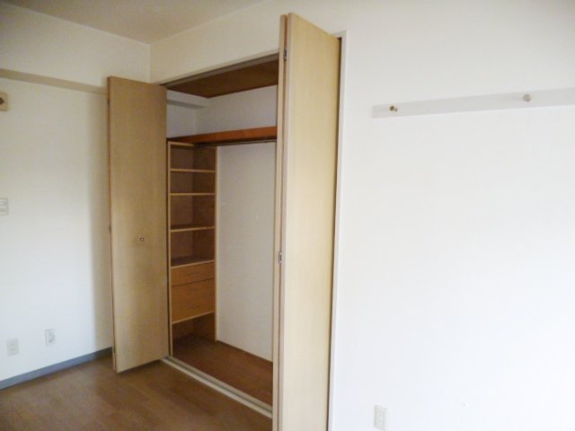 収納　同物件別号室