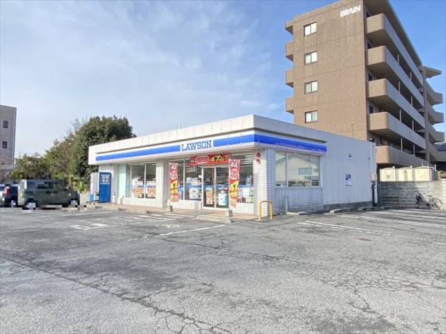 コンビニ　ローソン米子糀町店（コンビニ）まで823m