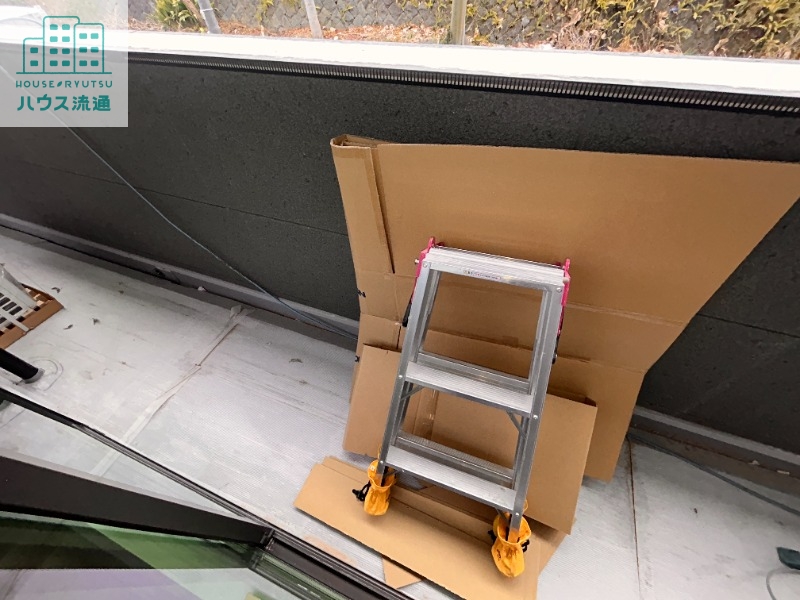 バルコニー　※写真は別号室です。