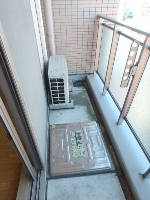 バルコニー　図面と現状に相違がある場合には現状を優先