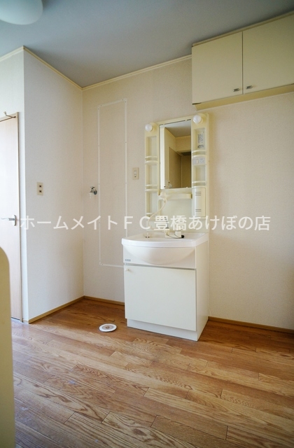 洗面設備　同型別部屋写真