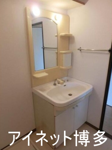 洗面設備　朝の支度はこちらで
