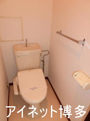 トイレ　清潔感あるトイレですね