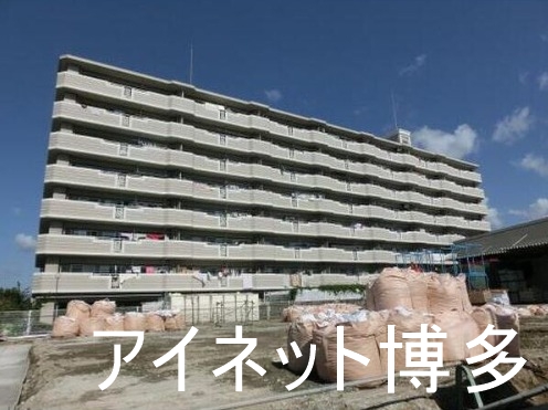 建物外観　東区エリアの人気マンションです！