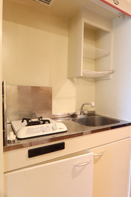 キッチン　※別号室の参考写真です