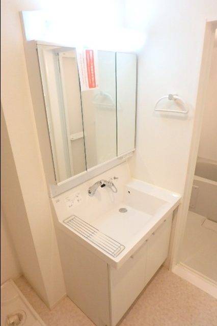 洗面設備　先発洗面化粧台