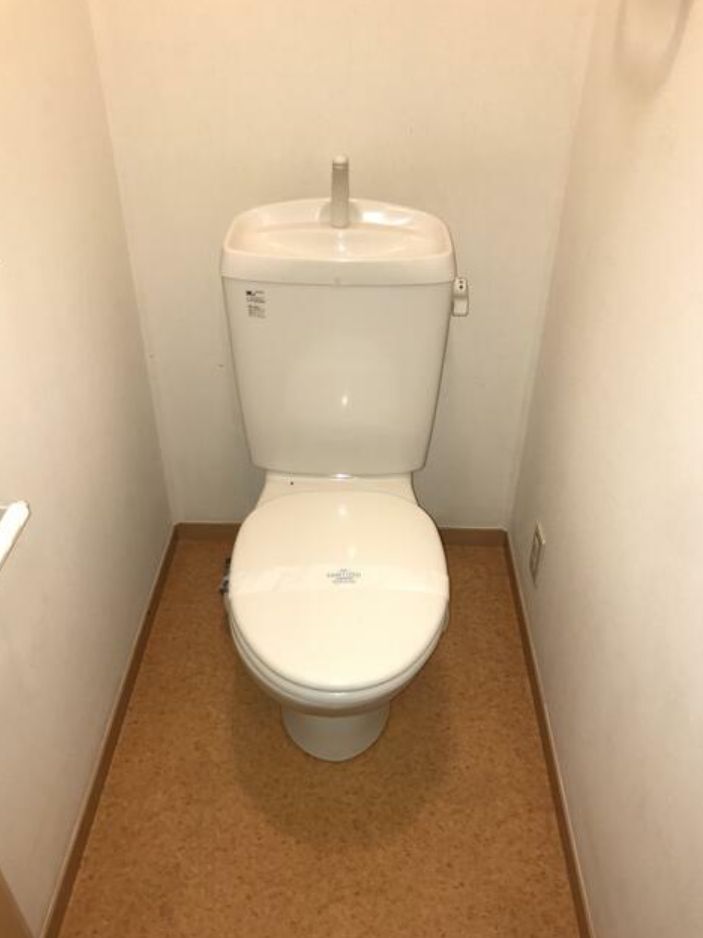 トイレ　独立型のトイレルーム☆(同一仕様写真)