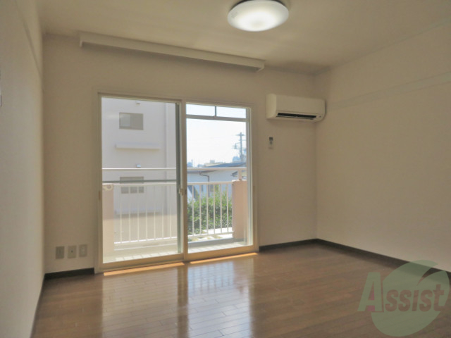 その他部屋・スペース　落ち着く雰囲気で寝心地が良さそう。ベッドはどこに置こうかな。