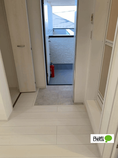 玄関　イメージ写真