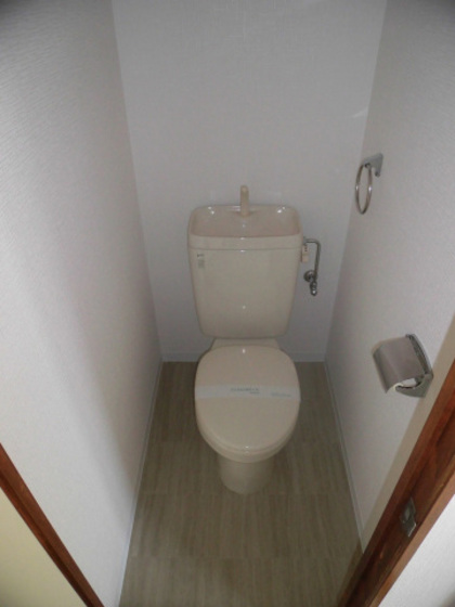 トイレ　※別部屋の写真です