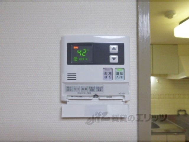 その他設備　給湯器リモコン