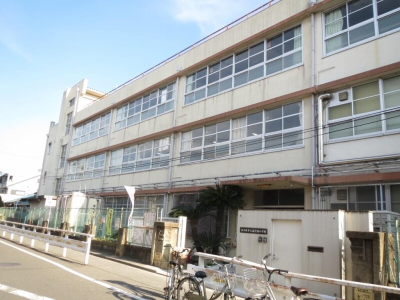 小学校　東大阪市立森河内小学校（小学校）まで1113m