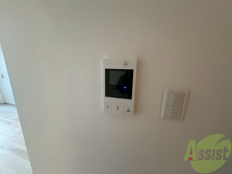 セキュリティ　ＴＶモニター付インターホンです。来客者の顔が見えるので安心！