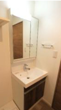 洗面設備　同仕様