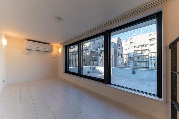 バルコニー　ロフト?