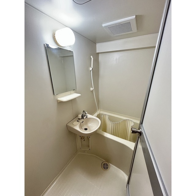 バス・シャワールーム　バス・洗面一緒