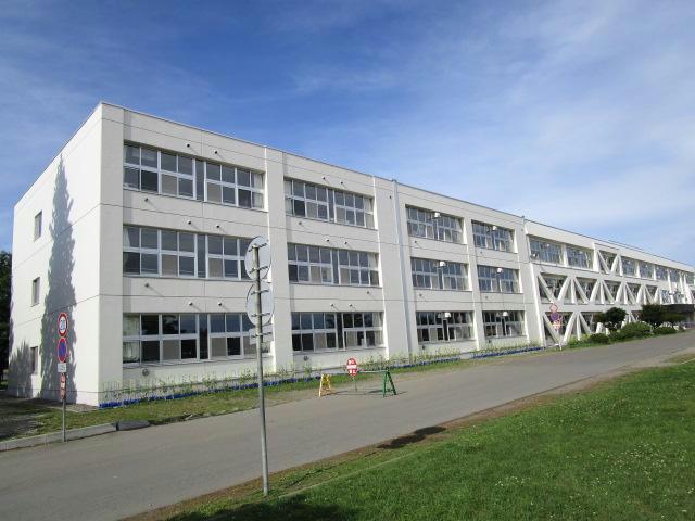 小学校　音更町立木野東小学校（小学校）まで808m