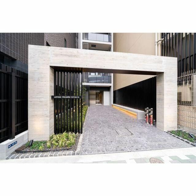 エントランス　ゆとりのあるエントランスです