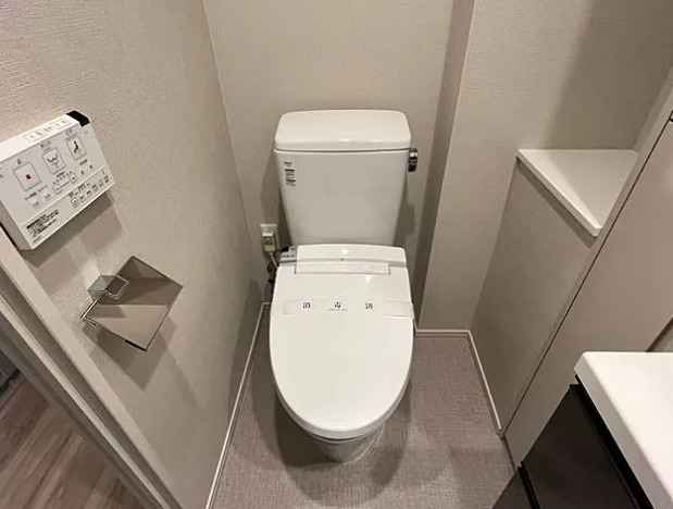 トイレ　同タイプ部屋　参考写真です