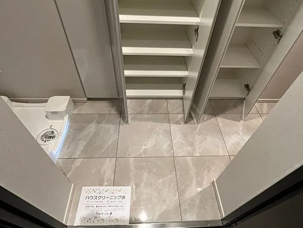 玄関　同タイプ部屋　参考写真です