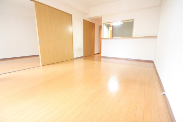 居室・リビング　※他部屋の参考写真の為、現状優先です。