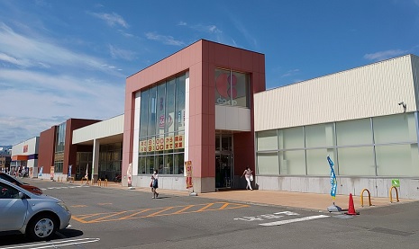 ショッピングセンター　月寒東ショッピングセンター（ショッピングセンター）まで469m