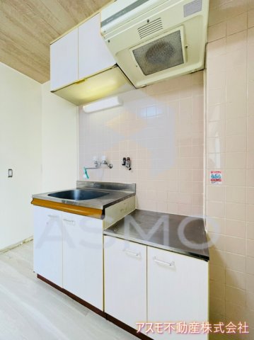 キッチン　同マンション別部屋参考写真